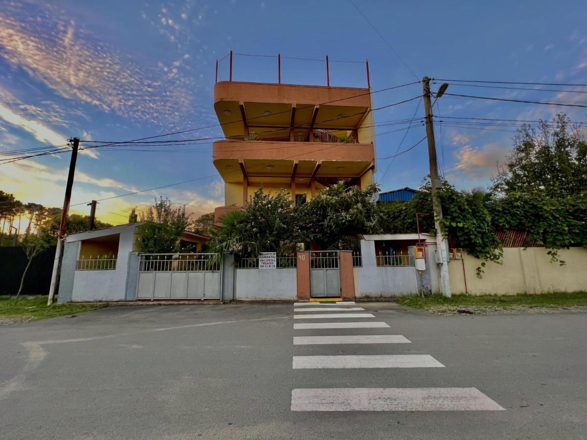 Hotel Anna Ureki Exterior photo